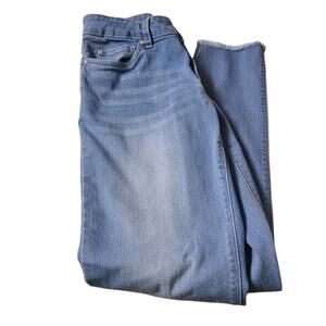 Vince Camuto  Jeans Light Wash Slim Fit Raw Hem Soft Denim Whisker Fade 6